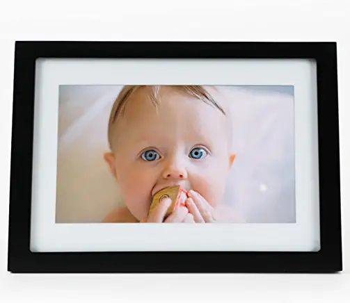 Digital photo frame Mother's Day gift.